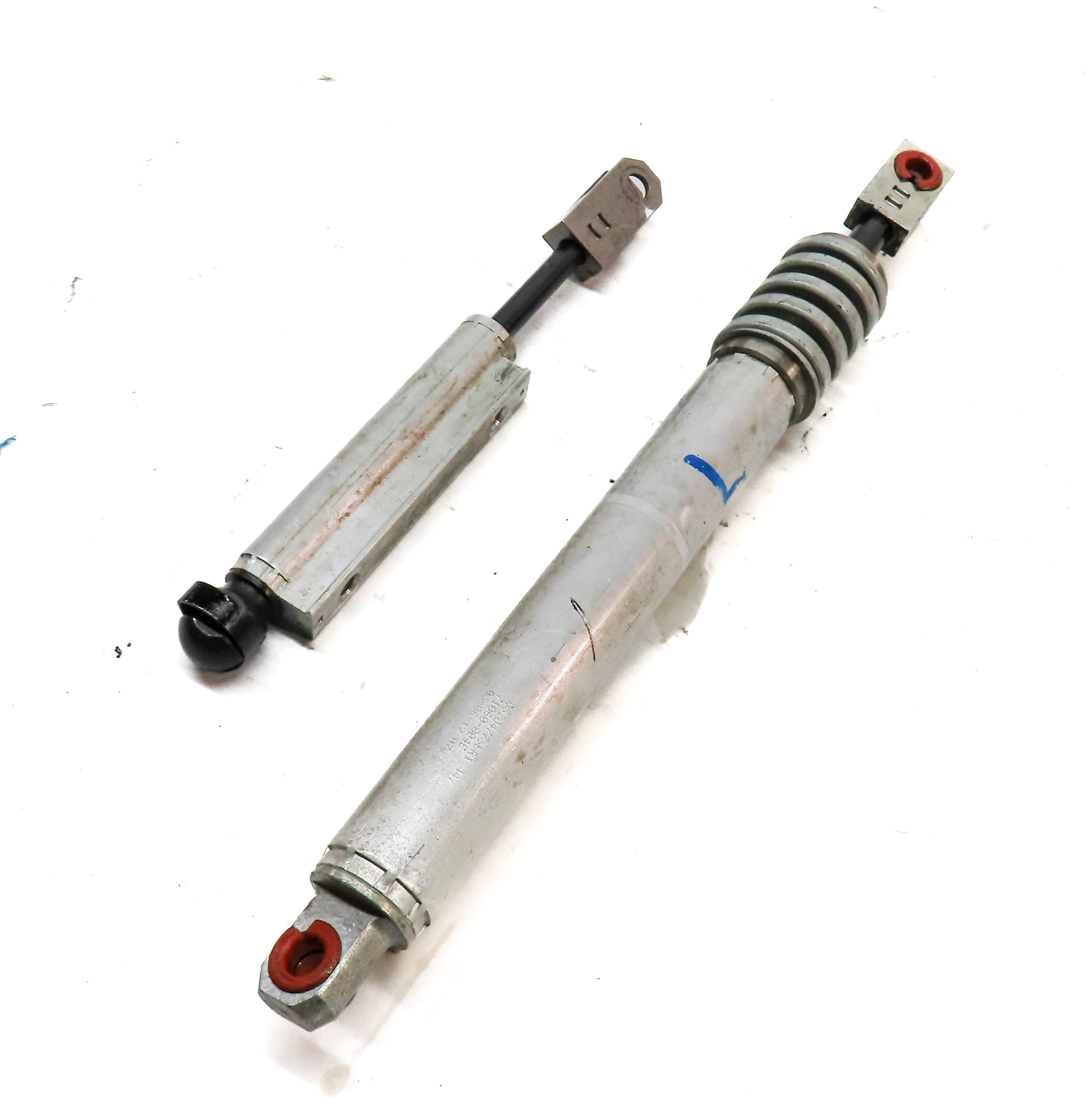 07-13 BMW 328i 335i M3 15-18 440i M4 LEFT CONVERTIBLE TOP HYDRAULIC RAM SET — exact item pictured